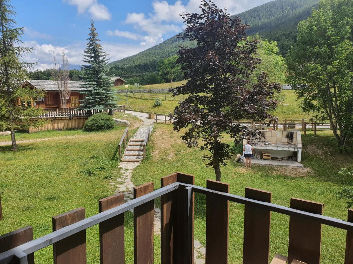 Appartement 4 à 5 Personnes Saint Jean Montclar