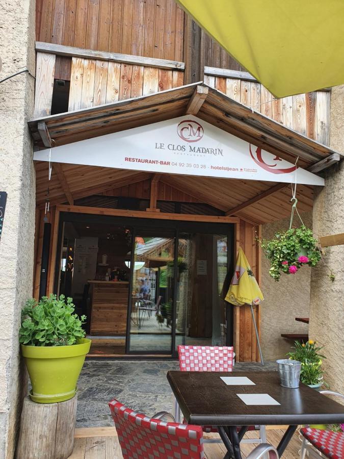 Appartement 4 à 5 Personnes Saint Jean Montclar *
