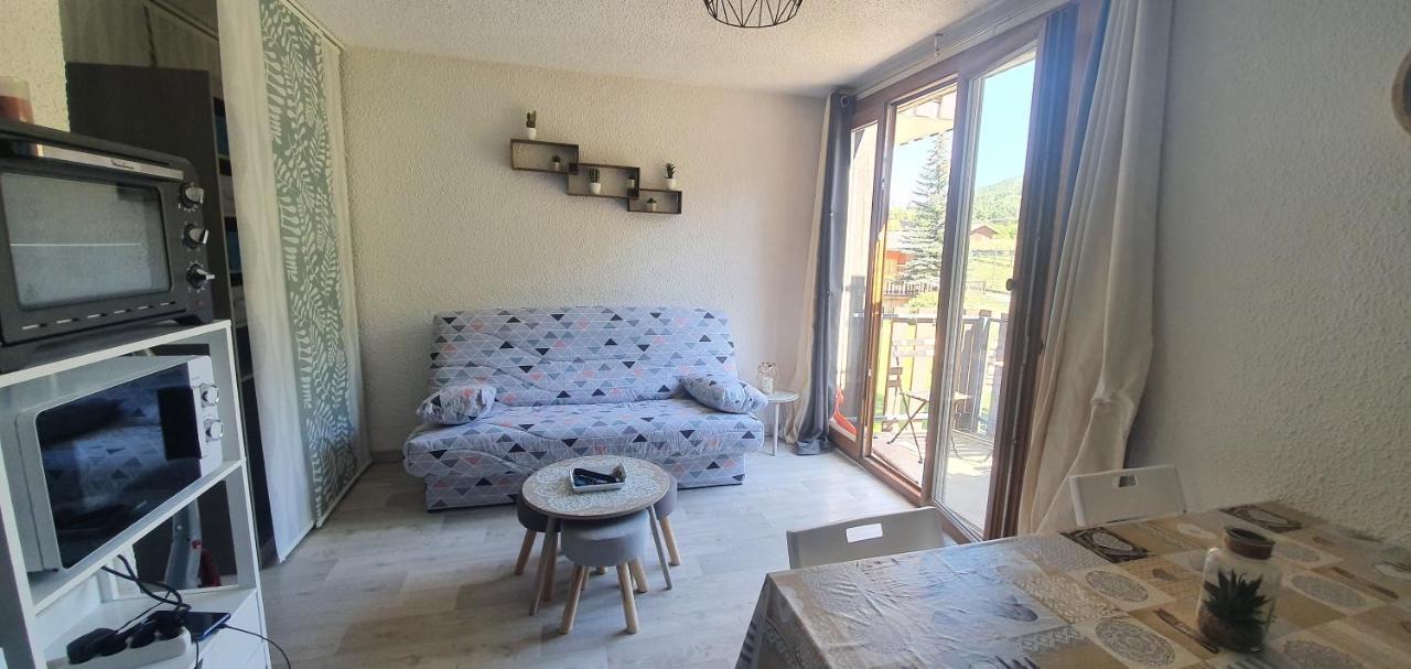 Appartement 4 à 5 Personnes Saint Jean Montclar